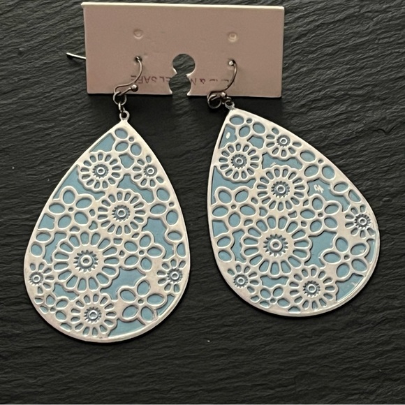 Boho Teardrop Dangle Statement Earrings Blue Silver Floral Print NWOT - Picture 1 of 10